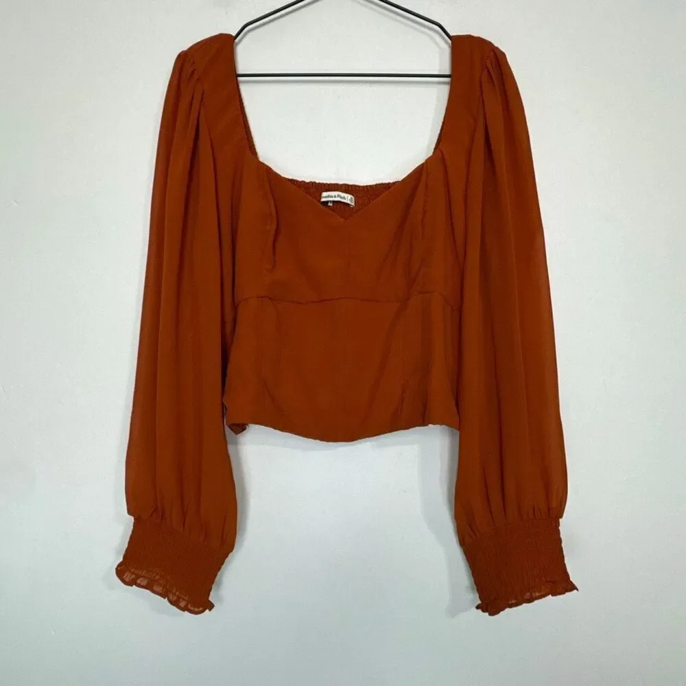 Abercombie & Fitch Sweetheart Neckline Long Sleeve Fitted Top XL